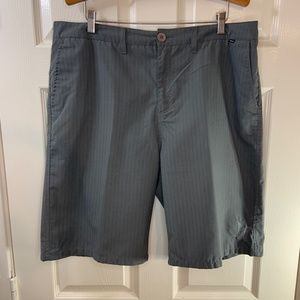 HURLEY MEN'S SHORTS FLAT FRONT GREY STRIPED SIZE 36